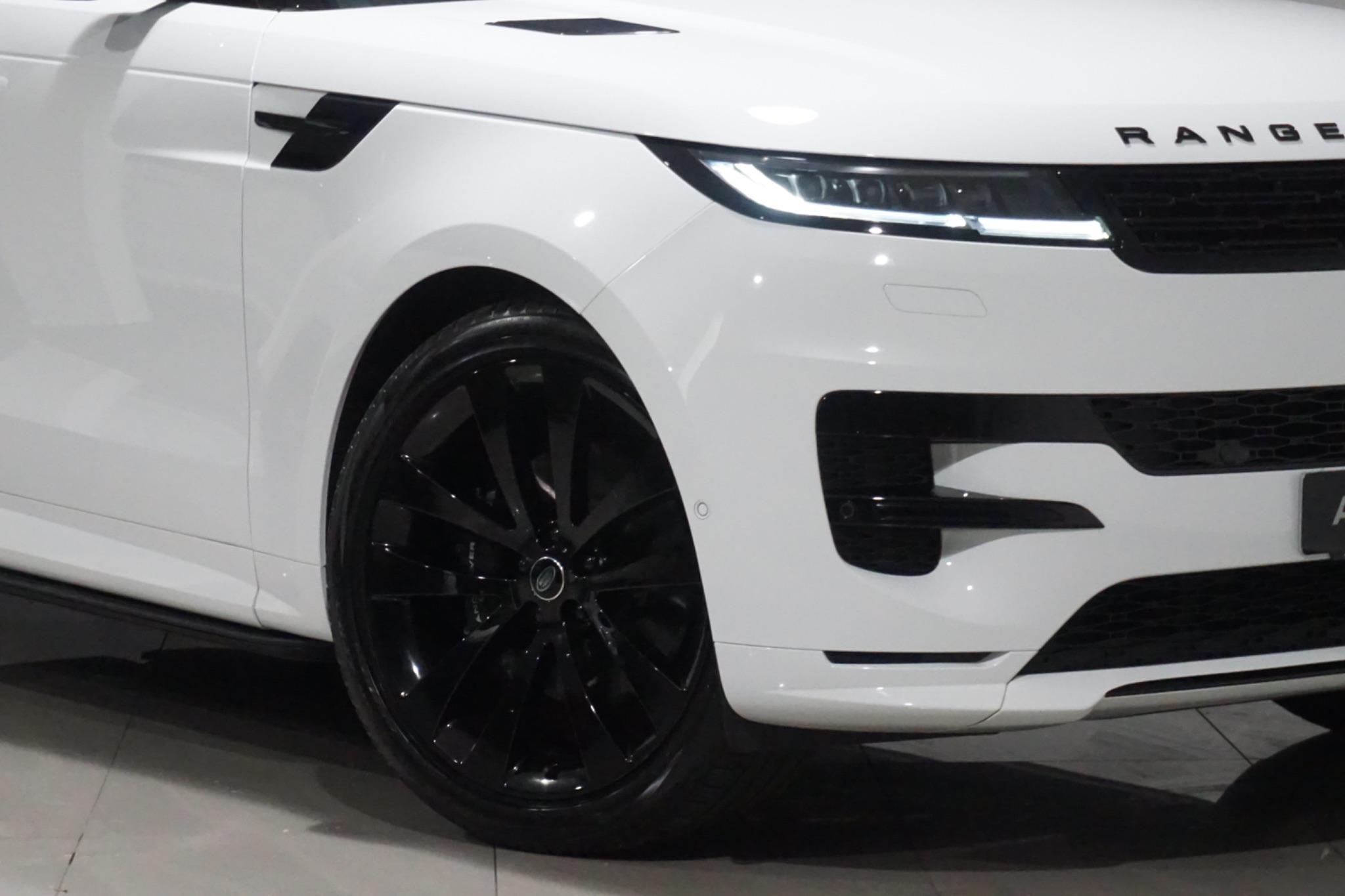 Land Rover Range Rover Sport 3.0 D300 MHEV Dynamic SE Auto 4WD Euro 6 (s/s) 5dr